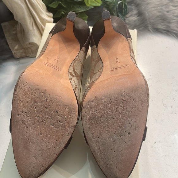 Coach Brown Leather and Jacquard Printed Heels - Picture 6 of 13